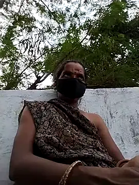 Snapshot of Sexi_savita chatting on October 21, 10:27 am Sexi savita online show from October 21, 10:27 am