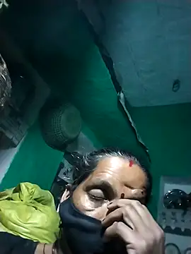 Snapshot of Sexi_savita chatting on October 21, 10:32 pm Sexi savita online show from October 21, 10:32 pm