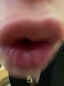 Isa Villamarin online show from September 26, 3:05 pm