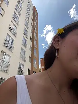 Isa Villamarin online show from October 2, 3:19 pm