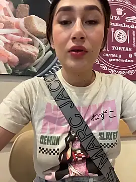 Isa Villamarin online show from October 24, 3:08 pm