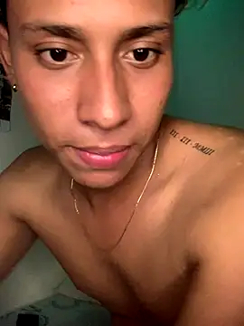 Snapshot of Patrick_Hott_ chatting on October 28, 2:15 am Patrick Hott online show from October 28, 2:15 am