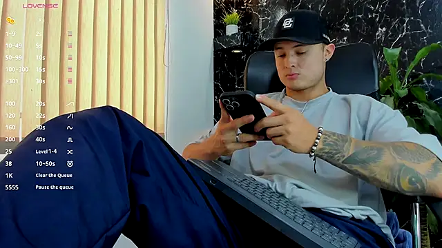 Alexander ferre online show from September 27, 6:24 pm