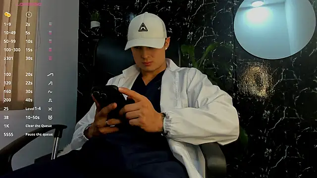 Alexander ferre online show from October 9, 4:27 pm