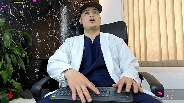 Alexander ferre online show from March 3, 1:39 pm