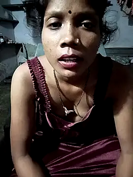 Snapshot of SEXY-MAHI4 chatting on October 19, 5:13 pm SEXY-MAHI4 online show from October 19, 5:13 pm