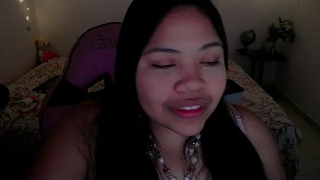 Snapshot of Juicy_elenxx chatting on September 19, 3:41 am Juicy elenxx online show from September 19, 3:41 am