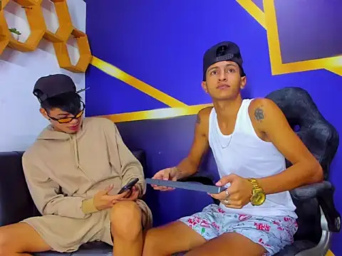 gustavo saaled19  online show from September 8, 7:46 pm