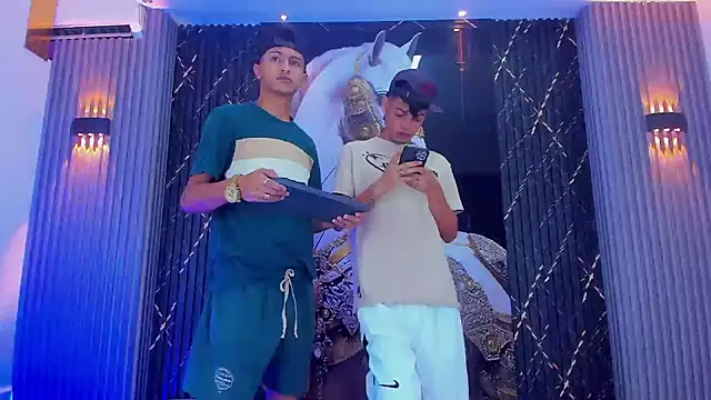 gustavo saaled19  online show from September 28, 7:30 pm