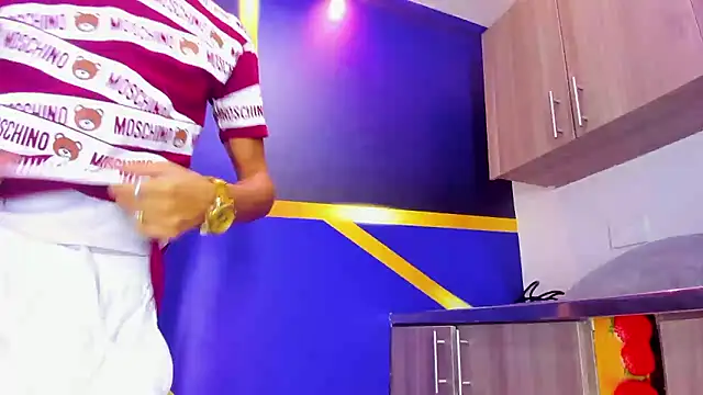 gustavo saaled19  online show from September 29, 7:30 pm