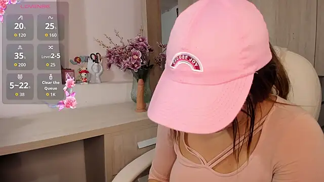 Snapshot of kata22sofia chatting on December 16, 4:23 pm kata22sofia online show from December 16, 4:23 pm