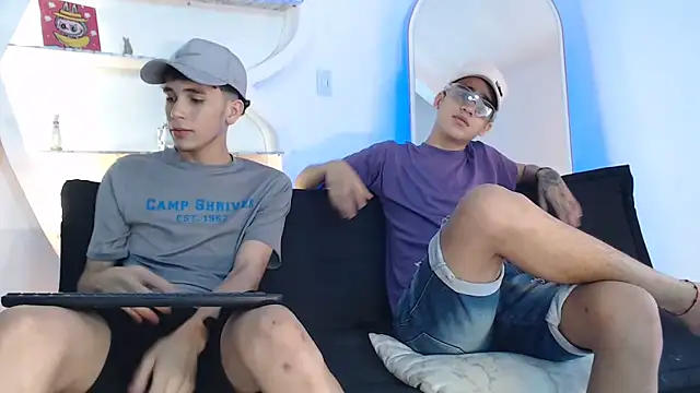 THREE GUYS HOT online show from September 14, 7:35 pm