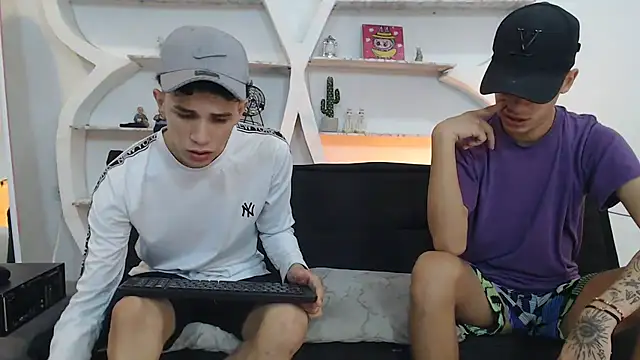 THREE GUYS HOT online show from November 11, 7:25 pm