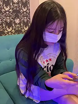 Snapshot of happy_hino chatting on October 6, 2:58 pm happy hino online show from October 6, 2:58 pm