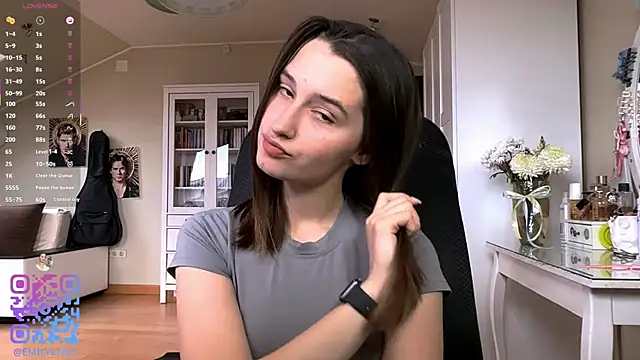 DarlineBrustera online show from April 12, 2:11 pm