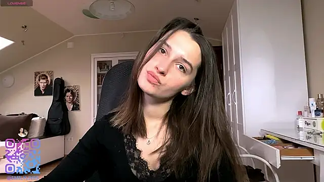 DarlineBrustera online show from April 19, 2:38 pm