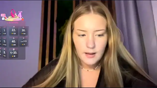 PandaFluff online show from November 23, 4:40 pm