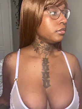 Snapshot of MistiSavannah chatting on November 5, 4:29 pm MistiSavannah online show from November 5, 4:29 pm