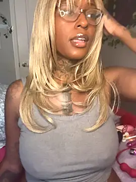 Snapshot of MistiSavannah chatting on November 7, 3:12 pm MistiSavannah online show from November 7, 3:12 pm