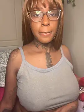 Snapshot of MistiSavannah chatting on November 9, 4:00 am MistiSavannah online show from November 9, 4:00 am