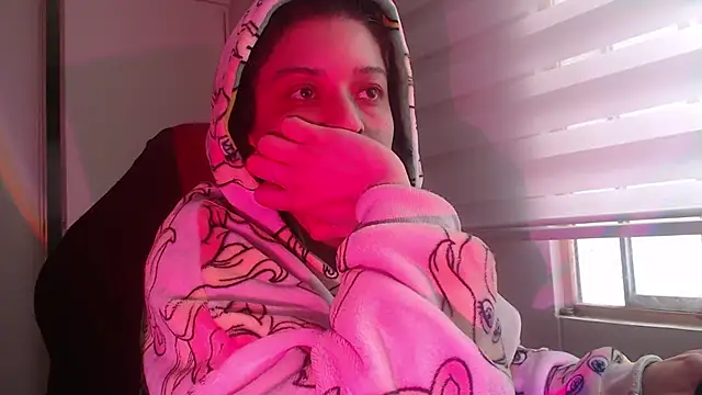 Snapshot of miss_carmila1 chatting on October 26, 10:04 pm miss carmila1 online show from October 26, 10:04 pm