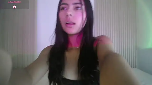 Snapshot of LilybethGray chatting on September 17, 5:03 pm LilybethGray online show from September 17, 5:03 pm