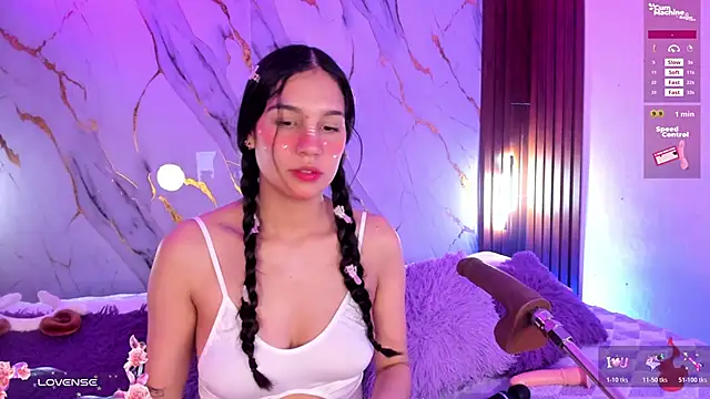 Emmiicute online show from April 16, 8:09 pm