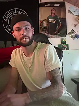 Snapshot of Mexxwell69 chatting on September 22, 10:45 pm Mexxwell69 online show from September 22, 10:45 pm