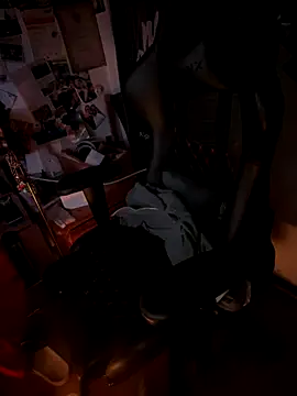 Snapshot of Mexxwell69 chatting on October 3, 1:57 am Mexxwell69 online show from October 3, 1:57 am