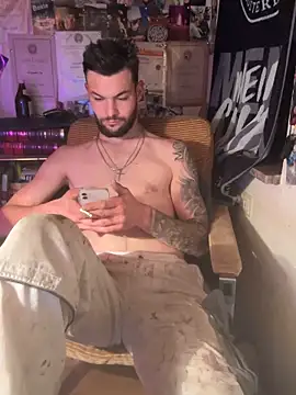 Snapshot of Mexxwell69 chatting on October 29, 7:26 pm Mexxwell69 online show from October 29, 7:26 pm