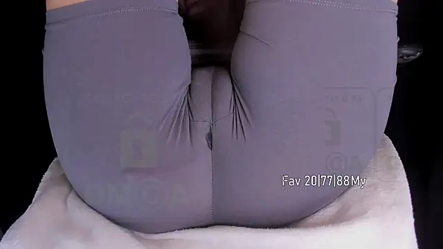 Cameltoe squirt inPants online show from December 22, 2:49 pm
