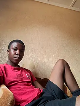 Snapshot of sweetdickboy2 chatting on September 13, 11:32 am sweetdickboy2 online show from September 13, 11:32 am