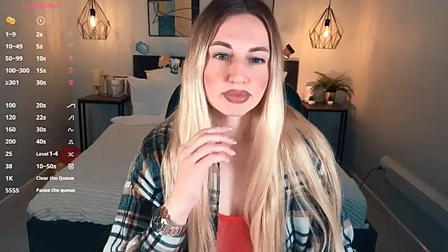 Snapshot of Lexi_terele chatting on October 2, 6:53 am Lexi terele online show from October 2, 6:53 am