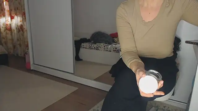 merlyn4 online show from February 28, 11:36 am