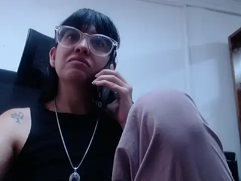 Snapshot of dalila_macherano1 chatting on September 27, 5:18 pm dalila macherano1 online show from September 27, 5:18 pm