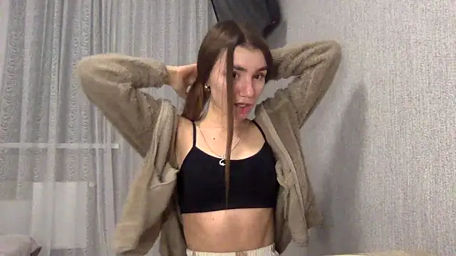 Snapshot of angelina_sunshine chatting on November 10, 10:31 pm angelina sunshine online show from November 10, 10:31 pm