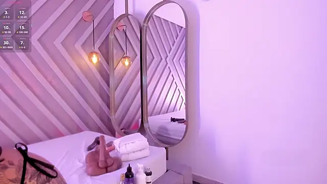 belamonroe online show from October 16, 4:30 pm