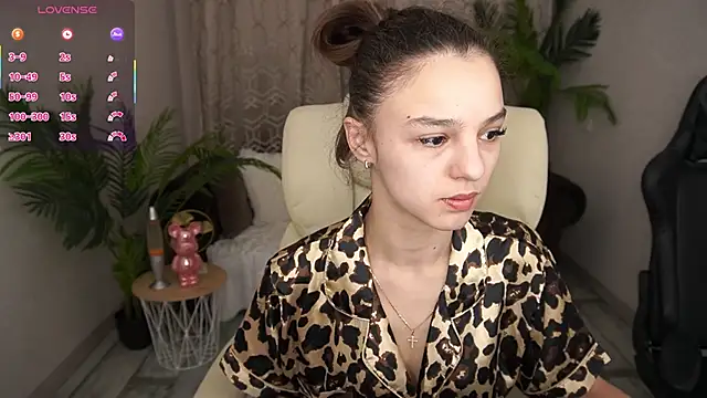 AnitaBambie online show from March 10, 6:29 am