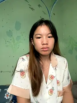 Snapshot of QueenLink chatting on October 10, 11:59 pm QueenLink online show from October 10, 11:59 pm