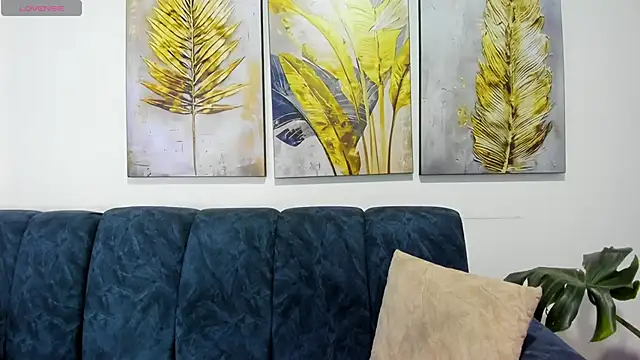 Snapshot of Alana_steel_1 chatting on October 8, 12:03 pm Alana steel 1 online show from October 8, 12:03 pm