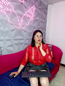 Snapshot of Alana_steel_1 chatting on November 17, 1:28 pm Alana steel 1 online show from November 17, 1:28 pm