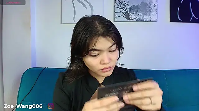 Zoe wang online show from December 18, 12:33 pm