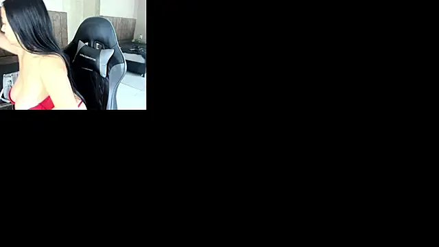 Snapshot of JulietaRioss chatting on November 6, 1:56 pm JulietaRioss online show from November 6, 1:56 pm