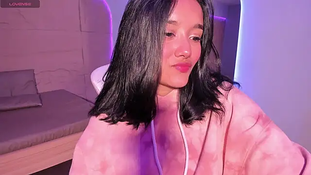 HannahMontgomery online show from January 17, 5:56 am