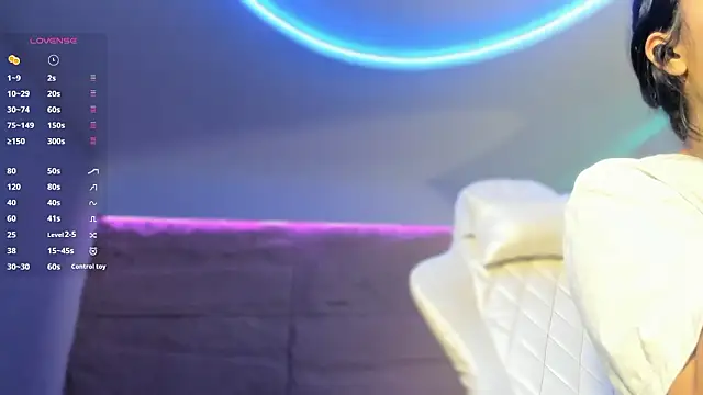 HannahMontgomery online show from February 24, 4:16 pm