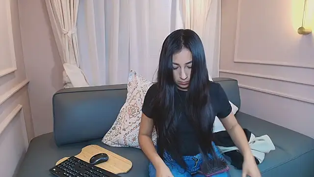 Nahomi key  online show from November 24, 7:46 pm