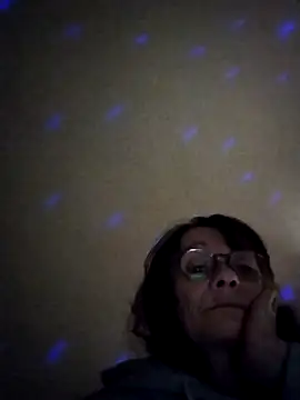 Chris06d22xh online show from February 23, 9:23 pm