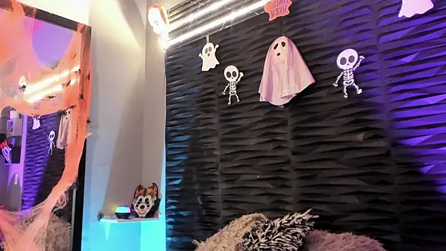 Snapshot of lu_styles_ chatting on October 9, 5:44 pm lu styles online show from October 9, 5:44 pm