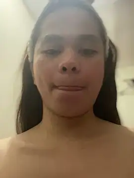 Snapshot of CarleneROSS chatting on October 8, 1:25 am CarleneROSS online show from October 8, 1:25 am