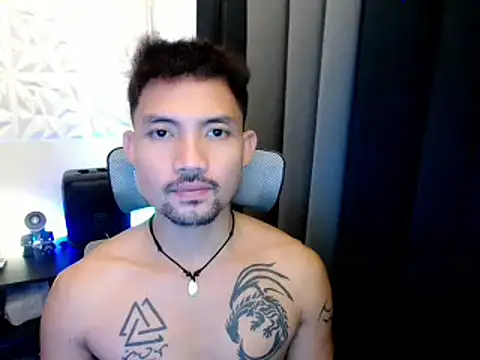 Thefriskyasian online show from October 7, 11:24 pm